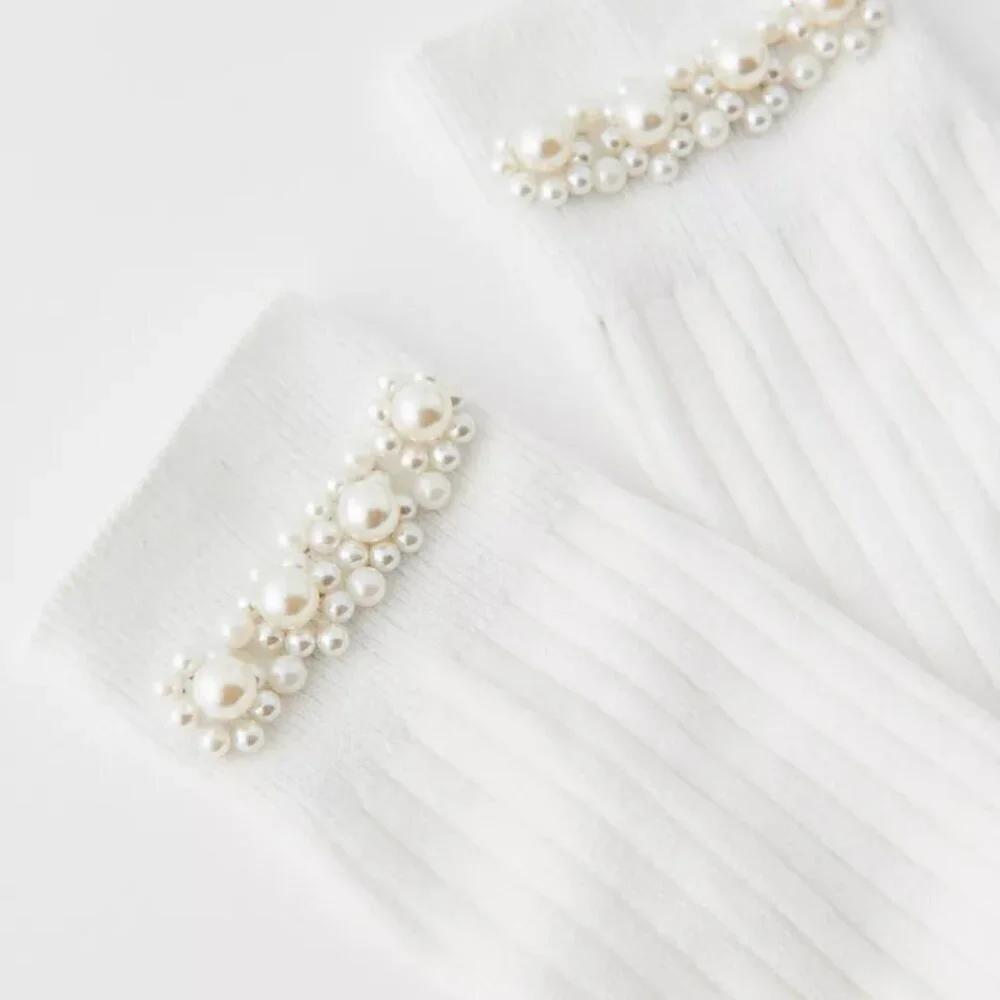 NWT Urban Outfitters Pearl Topped White Knee High Sock
